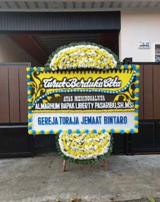 Papan Bunga Duka di Pemurus Dalam