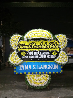 Papan Bunga Duka di Pemurus Dalam